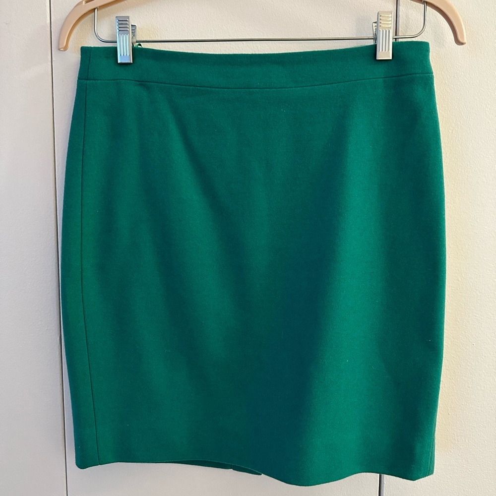 J Crew Green Pencil Skirt size 8P
